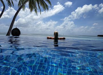 maldives/kaafu-atoll/attraction/meeru-coral-garden