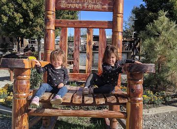 california/redding/attraction/historic-hawes-farms