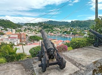 grenada/saint-andrew/attraction/fort-george