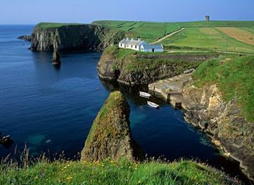 ireland/slieve-league/attraction/away-to-me-sheepdog-trial-demonstrations