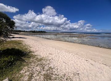 vanuatu/port-vila/attraction/pango-surf-break