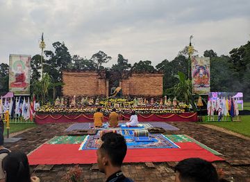 indonesia/jambi/attraction/candi-gumpung