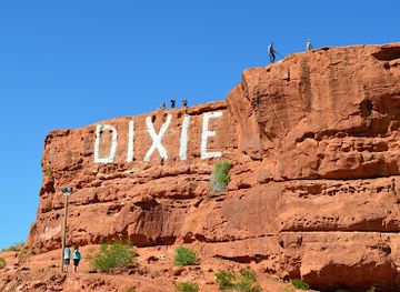 utah/st-george/attraction/the-dixie-sugarloaf