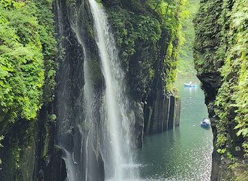 japan/kyushu/attraction/takachiho-gorge