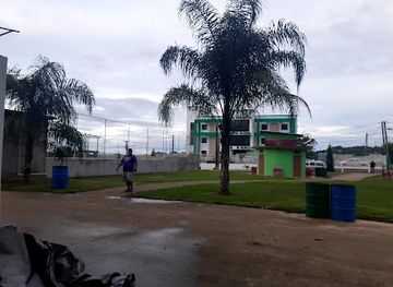 belize/vaca-plateau/attraction/falcon-field-park