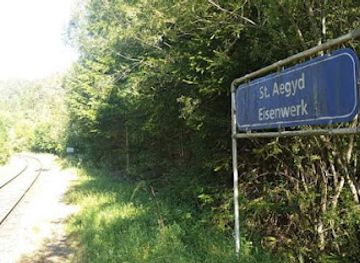 austria/mostviertel/attraction/seit-12-12-2010-aufgelassene-bahnhaltestelle-st-aegyd-eisenwerk-und-stillgelegte-ab-roth-technik-austria