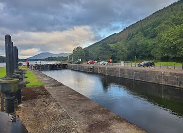 ireland/mourne-mountains/attraction/carlingford-lough-greenway