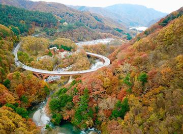 japan/yamanashi/attraction/nishizawa-valley