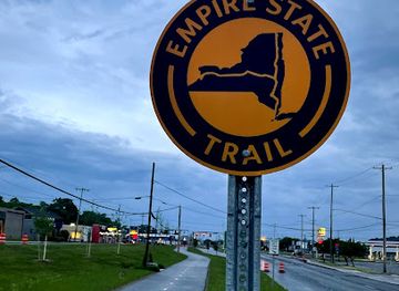 new-york/syracuse/attraction/erie-canal-monument