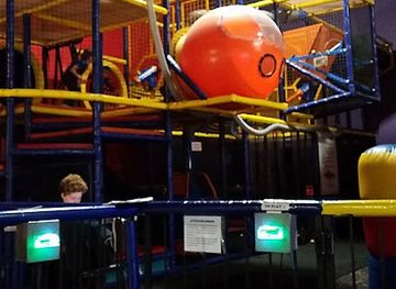 oklahoma/lawton/attraction/laugh-out-loud