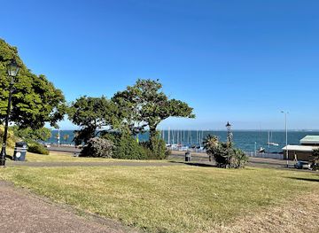 united-kingdom/southend-on-sea/attraction/westcliff-clifton-parade