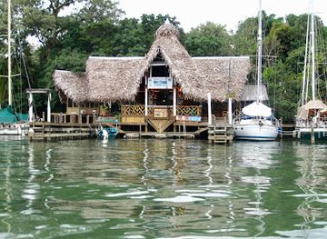 guatemala/rio-dulce/attraction/parque-nacional-rio-dulce