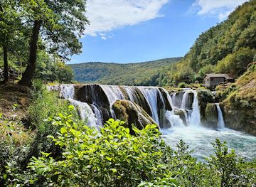 bosnia-and-herzegovina/bosnia/attraction/strbacki-buk