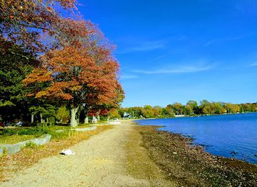 massachusetts/norfolk-county/attraction/memorial-park-beach