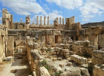 jordan/madaba/attraction/iraq-al-amir