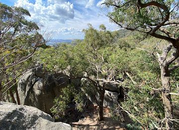 australia/northern-victoria/attraction/dog-rocks