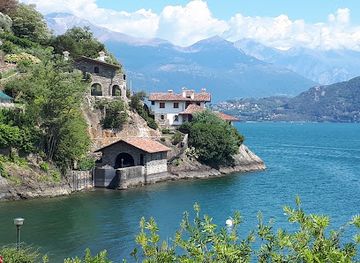 italy/lake-como/attraction/spiaggia-santa-maria-rezzonico