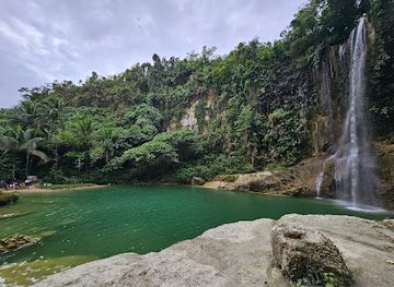 philippines/chocolate-hills/attraction/camugao-falls