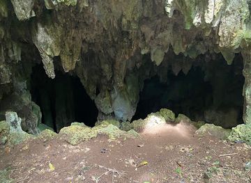new-caledonia/south-province/attraction/grotte-de-la-troisieme
