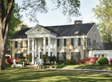 tennessee/west-tennessee/attraction/graceland