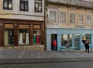 portugal/porto/ribeira/attraction/sourie-et-renard