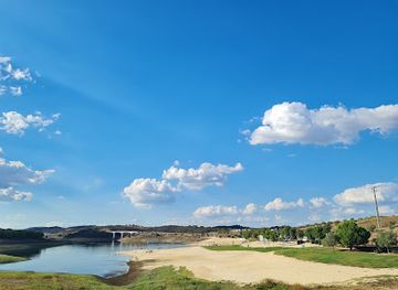 portugal/alentejo/attraction/praia-fluvial-da-amieira