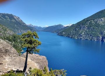 argentina/san-carlos-de-bariloche/attraction/brazo-tristeza