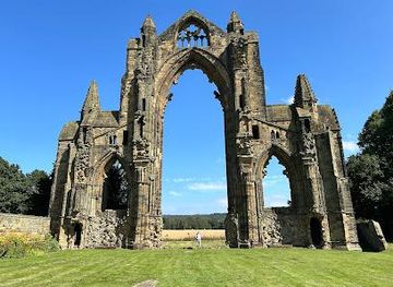 united-kingdom/durham/attraction/gisborough-priory