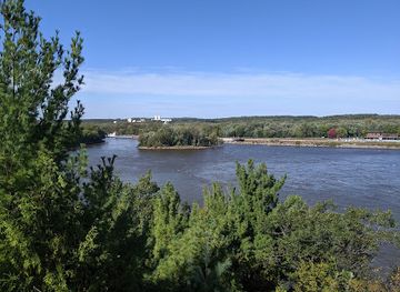 illinois/western-illinois/attraction/lover-s-leap-overlook