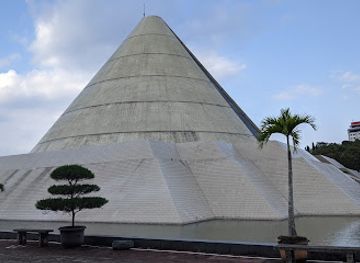 indonesia/yogyakarta/attraction/monumen-yogya-kembali