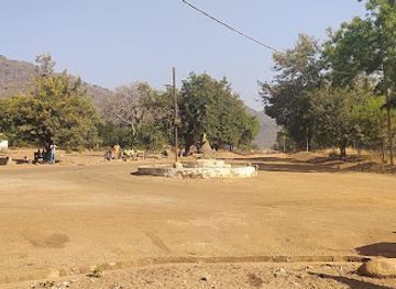 cameroon/bouba-njida-national-park/attraction/carrefour-tcholire