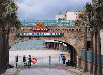 florida/daytona-beach/attraction/boardwalk-main-st-pier