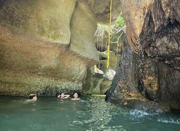 puerto-rico/carolina/attraction/charco-azul