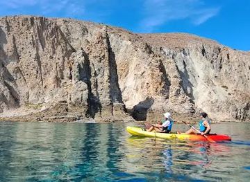 spain/almeria/attraction/xplora-almeria-kayak-cabo-de-gata