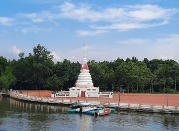 thailand/rayong/attraction/learning-center-pa-chai-len-pa-chedi-klang-nam