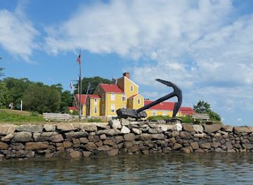 new-hampshire/seacoast-region/attraction/wentworth-coolidge-mansion