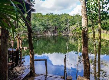 mexico/cancun/attraction/cenote-las-mojarras