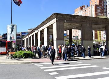 spain/burgos/attraction/rastro-y-mercadillo-de-antiguedades-de-plaza-de-espana