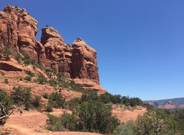 arizona/sedona/attraction/coffee-pot-rock