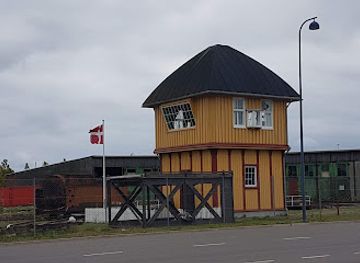 denmark/lolland-falster/attraction/yellow-palace