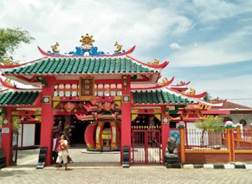 indonesia/west-java/attraction/vihara-kelenteng-sian-djin-ku-poh-ma-ku-poh