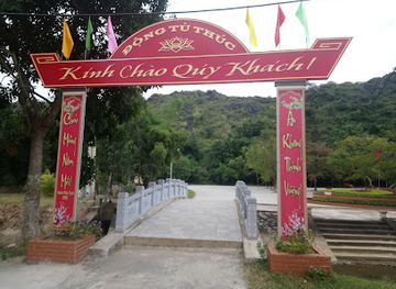 vietnam/north-central-coast/attraction/tu-thuc-grotto