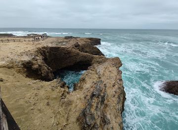 ecuador/salinas/attraction/cuevita