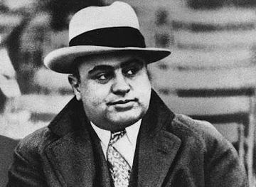 illinois/palatine/attraction/chicago-gangsters-and-ghosts-tours