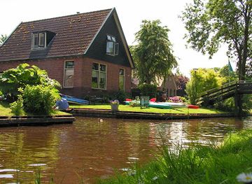 netherlands/giethoorn/attraction/m-s-van-den-heuvel-botenverhuur