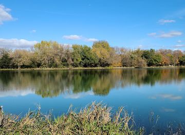 illinois/prairie-state/attraction/silver-springs-state-fish-and-wildlife-area