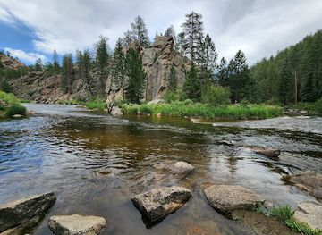 colorado/rocky-mountain-national-park/attraction/sleepy-hollow-park