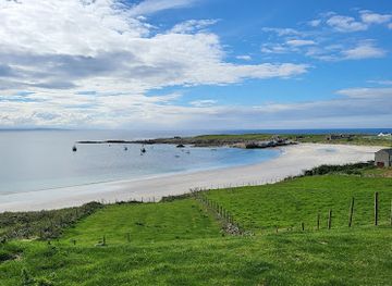 ireland/county-donegal/attraction/tra-athphort-aphort-strand