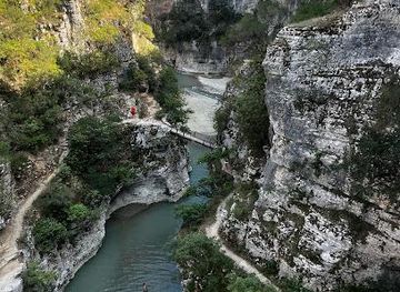 albania/tepelene/attraction/kanionet-e-osumit