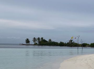 maldives/dhigurah/attraction/sunset-beach